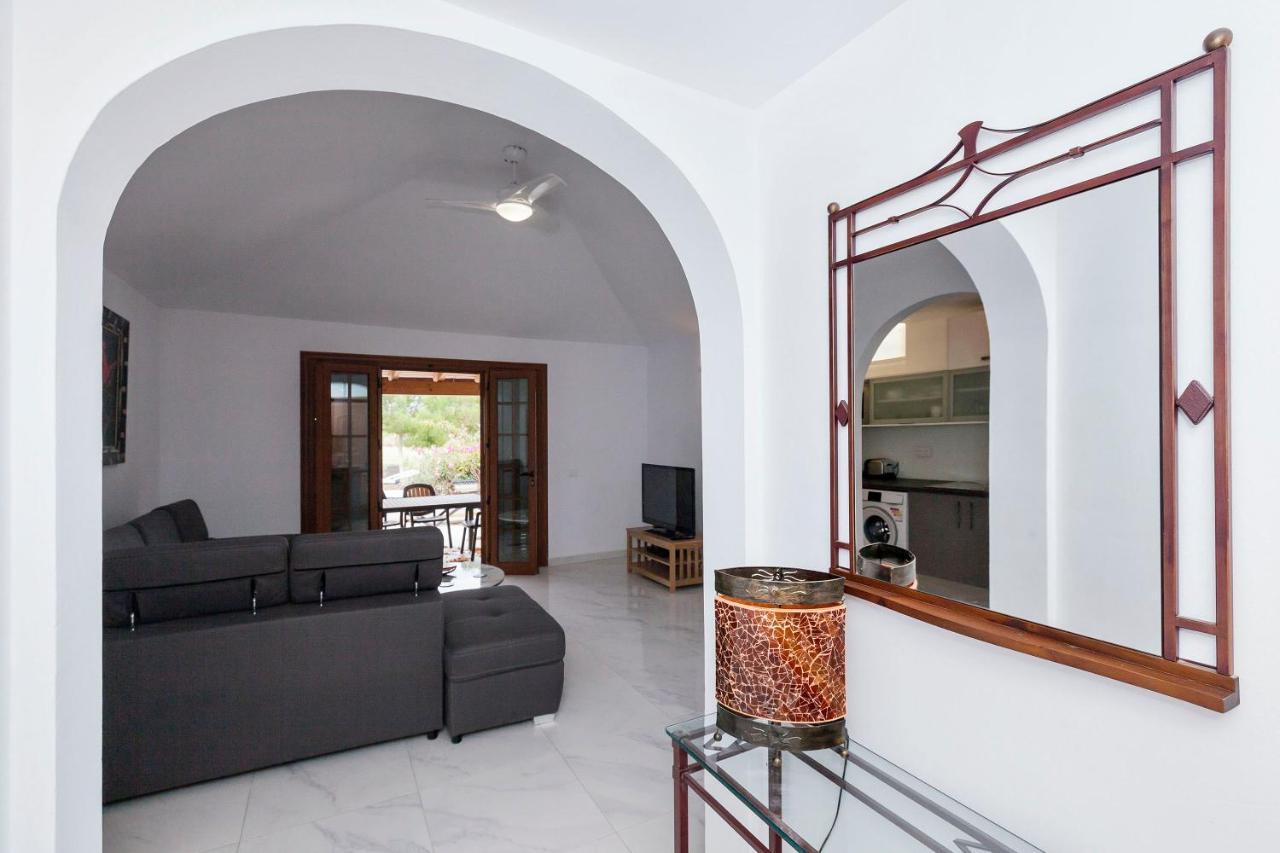 Summer House, Golf Del Sur ซานมิเกลเดียโบนา ภายนอก รูปภาพ